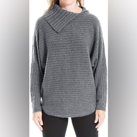 Max Studio Flouncy Soft Dolman Sleeve Sweater - Picture 10 of 11